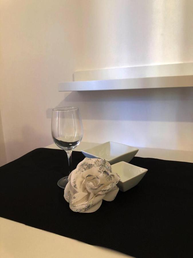 Via Torino Hotel Олбия Екстериор снимка