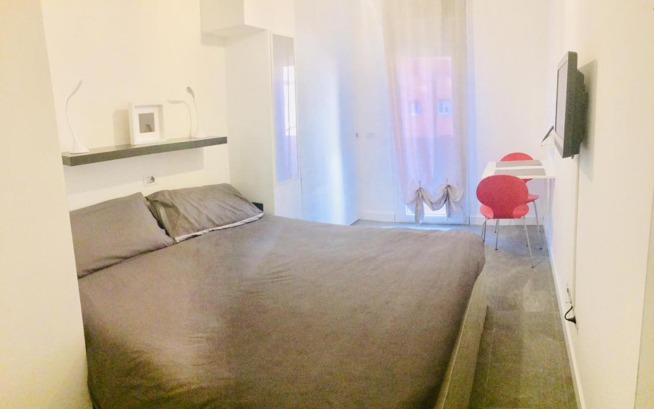 Via Torino Hotel Олбия Екстериор снимка